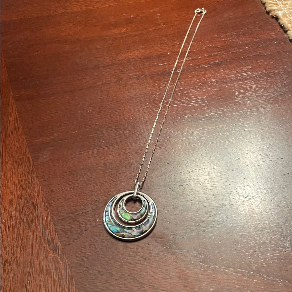 Elegant Silver Abalone Pendant Necklace - Picture 2 of 7